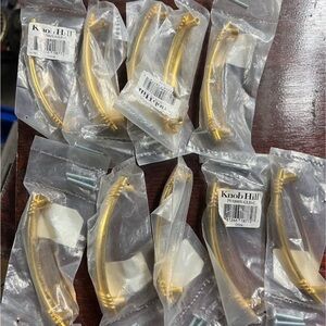 Gold Cabinet Pull - Curved Brass Drawer Handle (Gold)